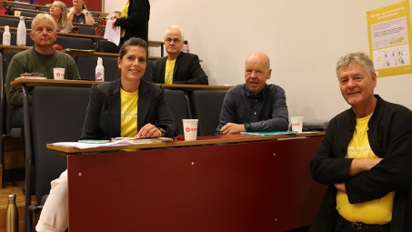 Fra venstre: statsforvalter i Innlandet Knut Storberget, leder for systemarbeidet Line Melhus, kommuneoverlege Knut R. Skulberg, professor i pedagogikk Thomas Nordahl og utdanningssjef i Elverum kommune, Tord Arnesen.